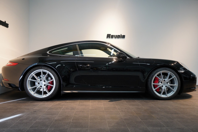 ポルシェ 911(Type991.2) Carrera 4S 7MT 左H 正規D車 スポクロ スポーツテールパイプ PASMスポーツシャシー レザーインテリア 禁煙車 中古車 中古車