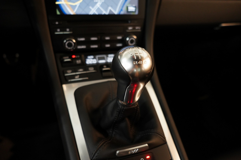 ポルシェ 911(Type991.2) Carrera 4S 7MT 左H 正規D車 スポクロ スポーツテールパイプ PASMスポーツシャシー レザーインテリア 禁煙車 中古車 中古車