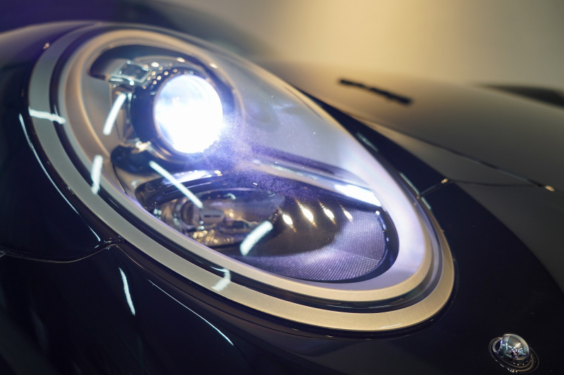 ポルシェ 911(Type991.2) Carrera 4S 7MT 左H 正規D車 スポクロ スポーツテールパイプ PASMスポーツシャシー レザーインテリア 禁煙車 中古車 中古車