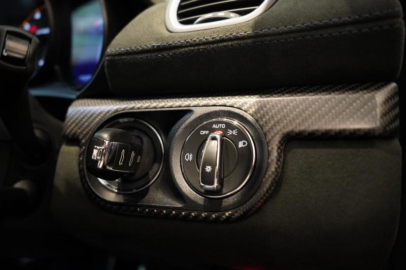 ポルシェ 718 ケイマン GT4RS OP739万 マグネシウムホイール ヴァイザッハPKG クロノPKG PCCB Fリフト BOSEサウンド 中古車 中古車