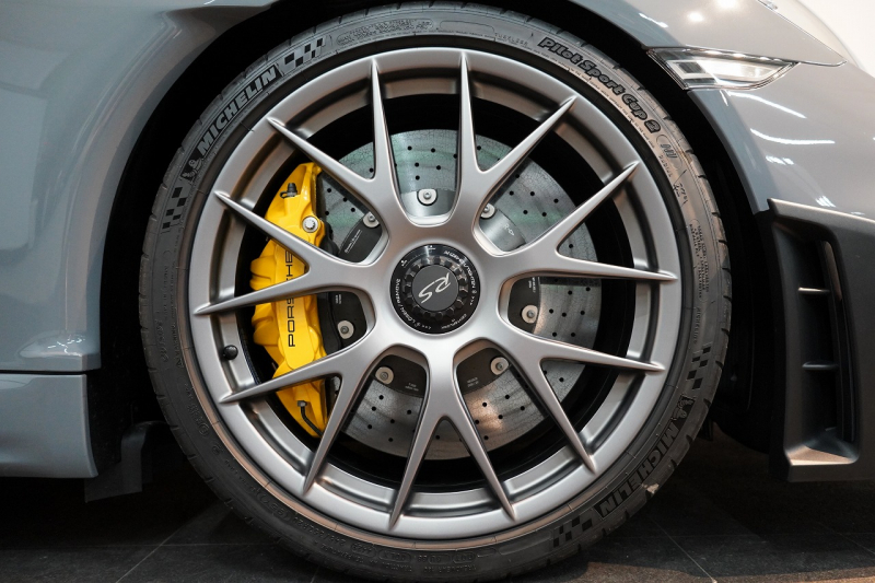 ポルシェ 718 ケイマン GT4RS OP739万 マグネシウムホイール ヴァイザッハPKG クロノPKG PCCB Fリフト BOSEサウンド 中古車 中古車