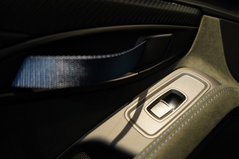 ポルシェ 718 ケイマン GT4RS OP739万 マグネシウムホイール ヴァイザッハPKG クロノPKG PCCB Fリフト BOSEサウンド 中古車 中古車