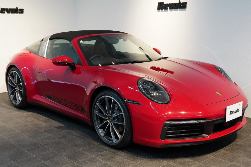 ポルシェ 911(Type992) Targa 4 PDK スポクロ スポーツテールパイプ 20/21インチカレラクラシックホイール レザーインテリア 14wayシート Burmesterサウンド 中古車 中古車