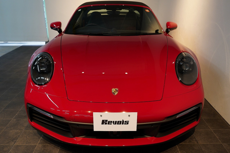 ポルシェ 911(Type992) Targa 4 PDK スポクロ スポーツテールパイプ 20/21インチカレラクラシックホイール レザーインテリア 14wayシート Burmesterサウンド 中古車 中古車