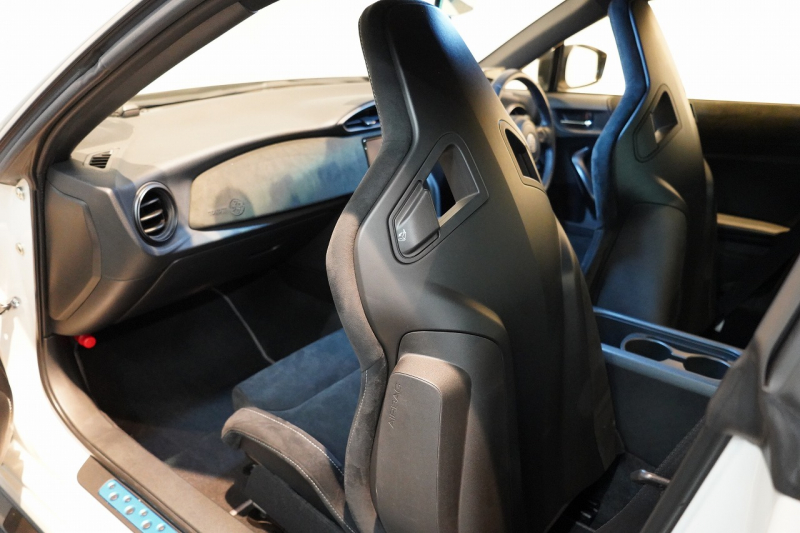 トヨタ 86 GR 6MT  1オーナー BLITZマフラー モノブロックブレーキ 専用17インチ鍛造軽量ホイール 禁煙車 中古車 中古車