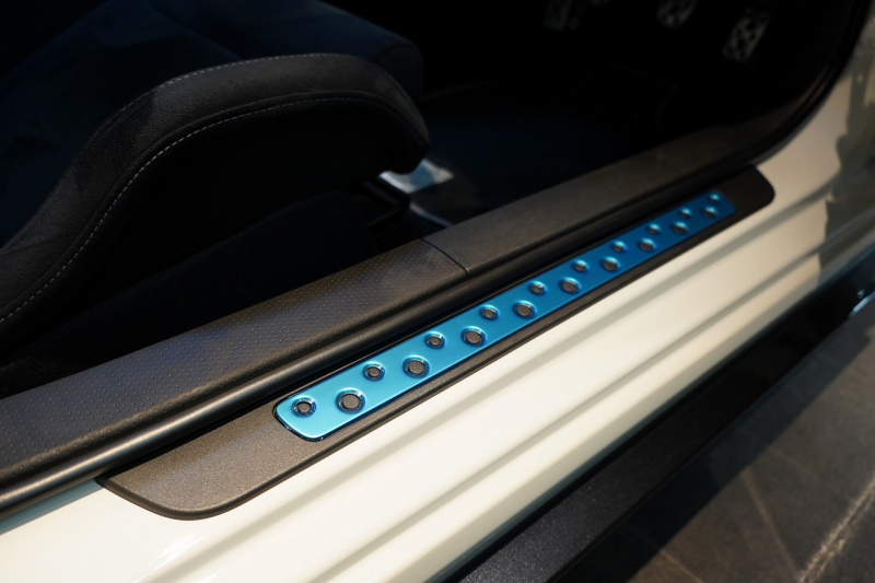 トヨタ 86 GR 6MT  1オーナー BLITZマフラー モノブロックブレーキ 専用17インチ鍛造軽量ホイール 禁煙車 中古車 中古車