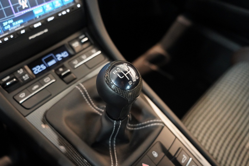 ポルシェ 911(Type991.1) 911R 世界限定車991台 LEDヘッド Fリフト スポーツクロノ ブラック×ブラウンレザーインテリア カスタムカラーブラック（日本1台）  中古車