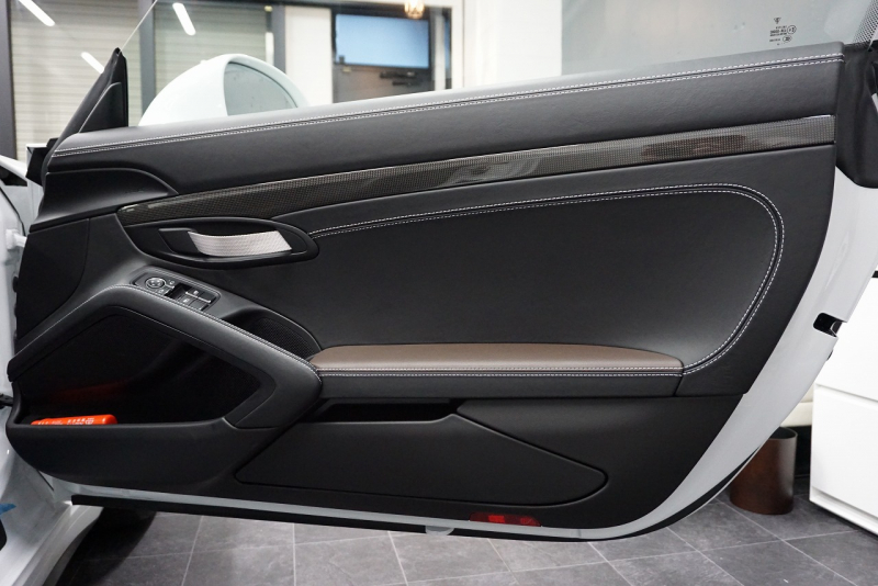 ポルシェ 911(Type991.1) 911R 世界限定車  中古車