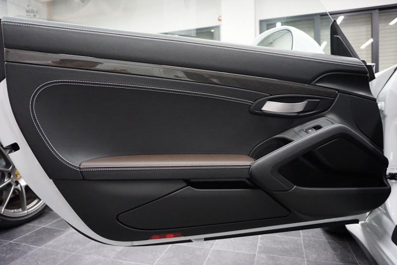 ポルシェ 911(Type991.1) 911R 世界限定車  中古車