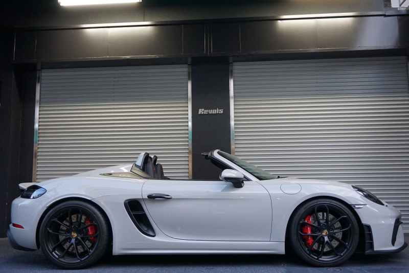 ポルシェ 718スパイダー Spyder  6MT クレヨン  LEDヘッドライト レザーインテリア カーボンインテリア  中古車