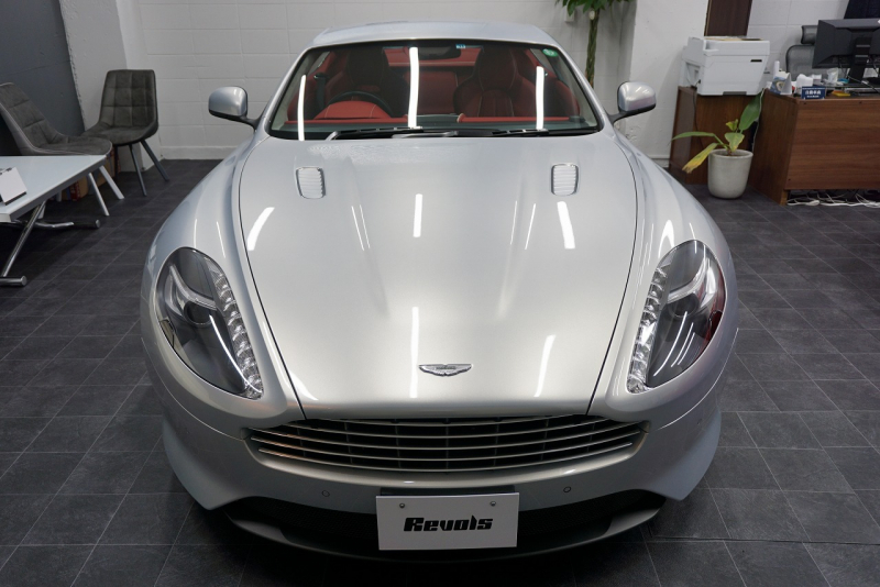 アストンマーティン ヴィラージュ Virage タッチトロニック2　正規ディーラー カーボンブレーキ OP20インチホイール 中古車 中古車