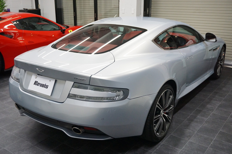 アストンマーティン ヴィラージュ Virage タッチトロニック2　正規ディーラー カーボンブレーキ OP20インチホイール 中古車 中古車