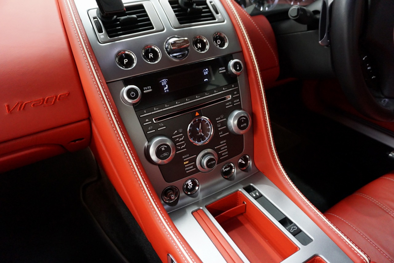 アストンマーティン ヴィラージュ Virage タッチトロニック2　正規ディーラー カーボンブレーキ OP20インチホイール 中古車 中古車