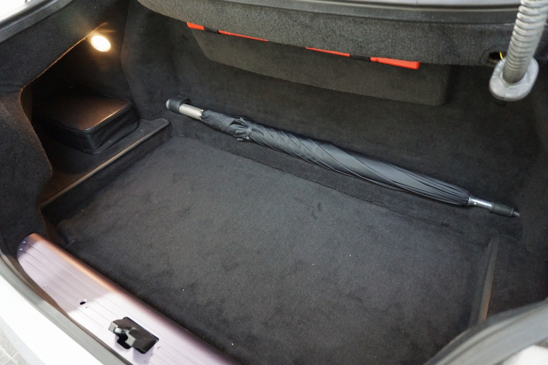 アストンマーティン ヴィラージュ Virage タッチトロニック2　正規ディーラー カーボンブレーキ OP20インチホイール 中古車 中古車