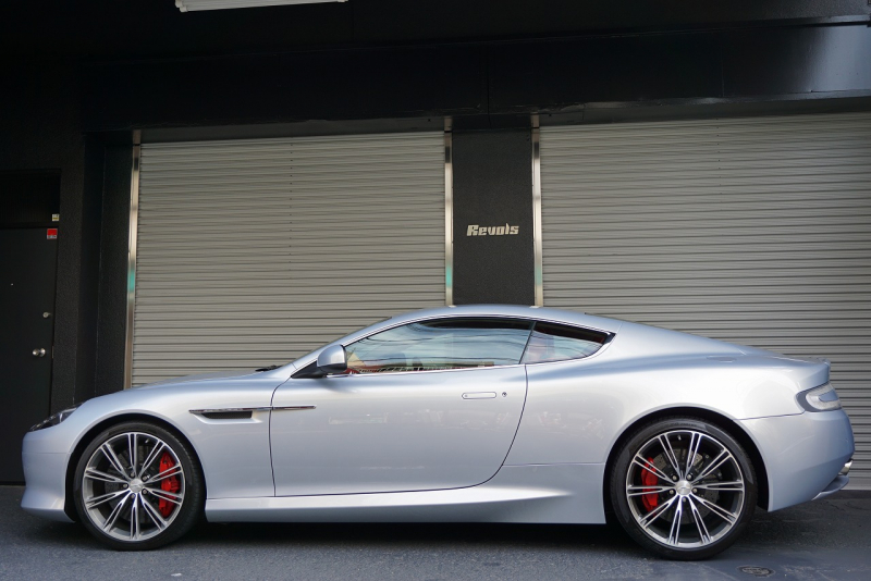 アストンマーティン ヴィラージュ Virage タッチトロニック2　正規ディーラー カーボンブレーキ OP20インチホイール 中古車 中古車