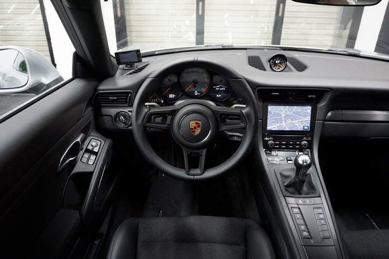 ポルシェ 911(Type991.2) GT3 (991.2)Touring Package スポーツクロノ フロントリフト  中古車