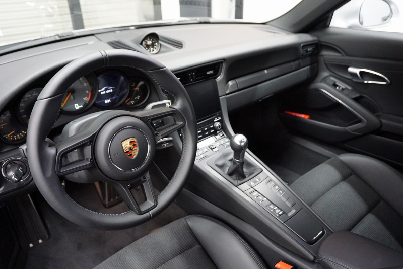 ポルシェ 911(Type991.2) GT3 (991.2)Touring Package スポーツクロノ フロントリフト  中古車