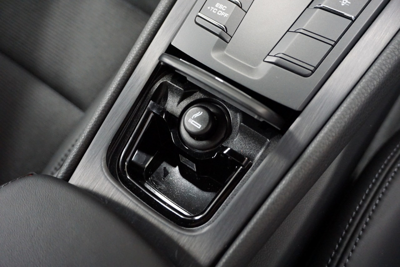 ポルシェ 911(Type991.2) GT3 (991.2)Touring Package スポーツクロノ フロントリフト  中古車