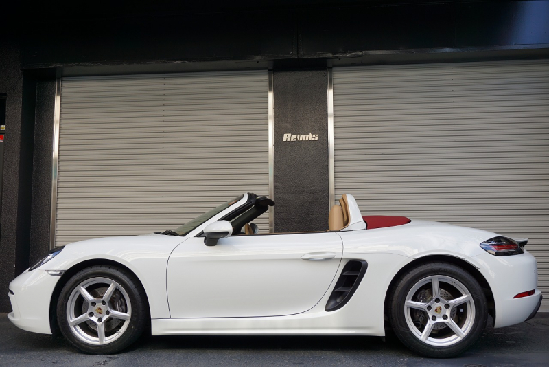 ポルシェ 718 ボクスター 718Boster PDK  スポーツクロノパッケージ ディーラー車検取得済・タイヤ新品交換済  中古車