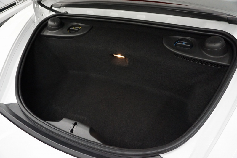 ポルシェ 718 ボクスター 718Boster PDK  スポーツクロノパッケージ ディーラー車検取得済・タイヤ新品交換済  中古車