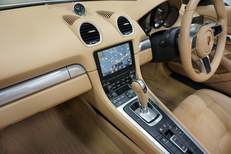 ポルシェ 718 ボクスター 718Boster PDK  スポーツクロノパッケージ ディーラー車検取得済・タイヤ新品交換済  中古車