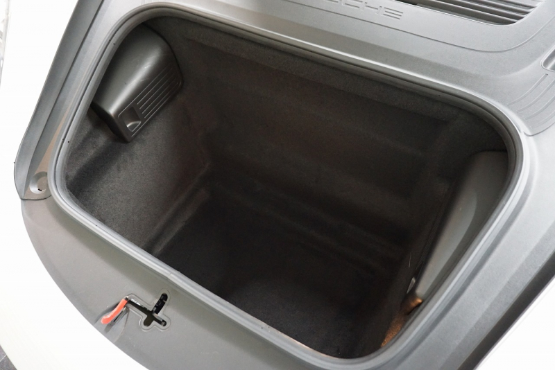 ポルシェ 718 ボクスター 718Boster PDK  スポーツクロノパッケージ ディーラー車検取得済・タイヤ新品交換済  中古車