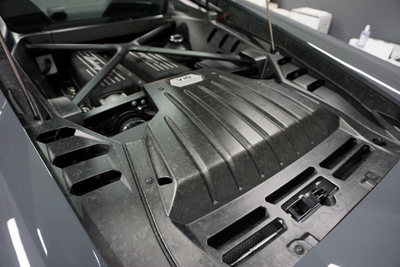 ランボルギーニ ウラカン Huracan 610-4 AVIO 正規ディーラー車 世界限定250台  中古車