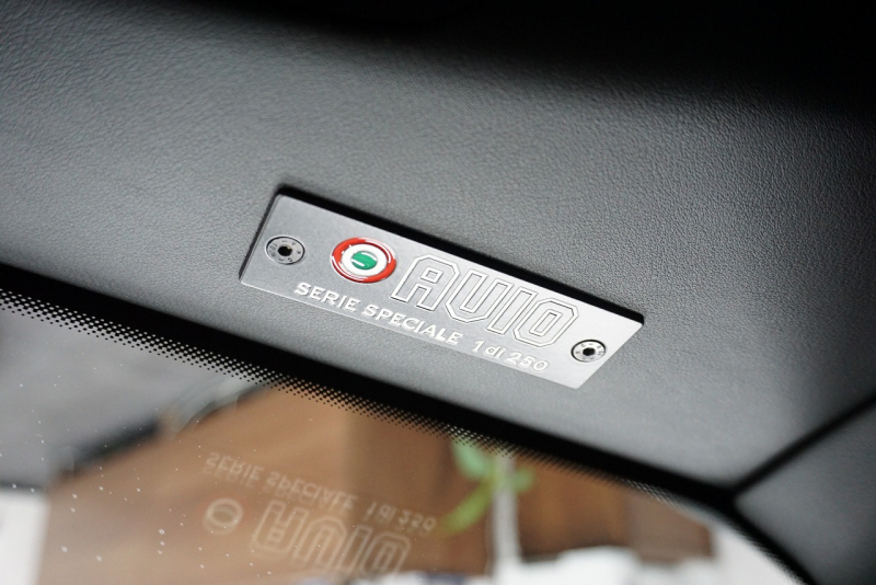 ランボルギーニ ウラカン Huracan 610-4 AVIO 正規ディーラー車 世界限定250台  中古車