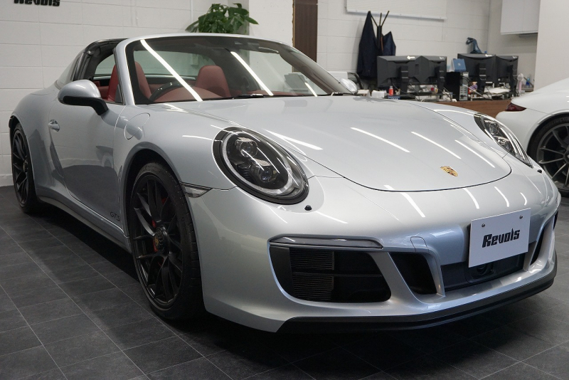 ポルシェ 911(Type991.2) 911(991.2)Targa4 GTS カーボンステアリング ボルドーレッドオールレザーインテリア 中古車 中古車