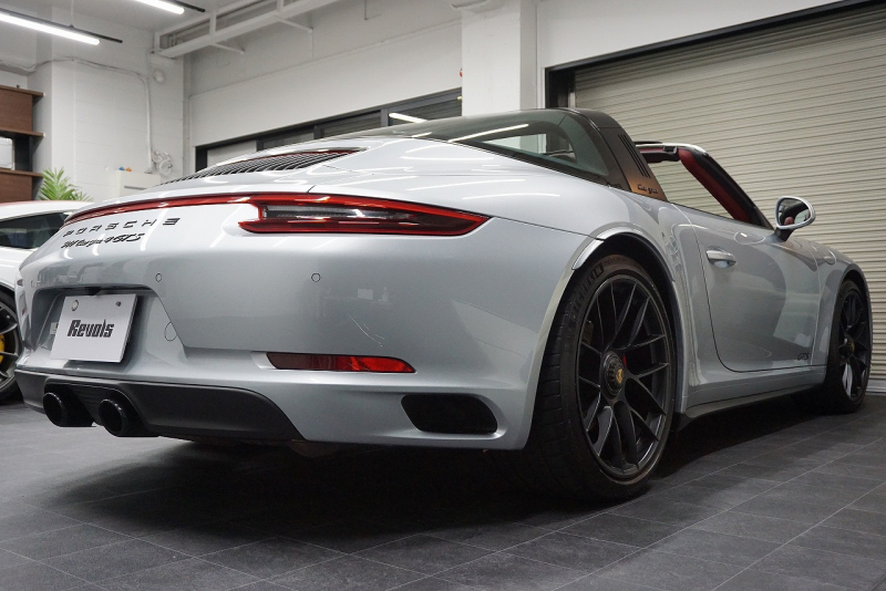ポルシェ 911(Type991.2) 911(991.2)Targa4 GTS カーボンステアリング ボルドーレッドオールレザーインテリア 中古車 中古車