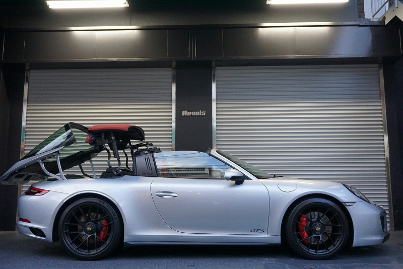 ポルシェ 911(Type991.2) 911(991.2)Targa4 GTS カーボンステアリング ボルドーレッドオールレザーインテリア 中古車 中古車