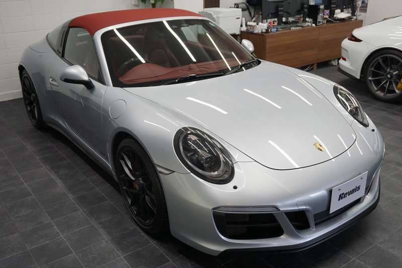 ポルシェ 911(Type991.2) 911(991.2)Targa4 GTS カーボンステアリング ボルドーレッドオールレザーインテリア 中古車 中古車
