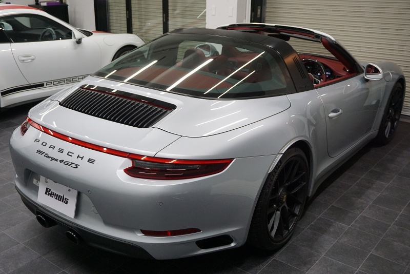 ポルシェ 911(Type991.2) 911(991.2)Targa4 GTS カーボンステアリング ボルドーレッドオールレザーインテリア 中古車 中古車