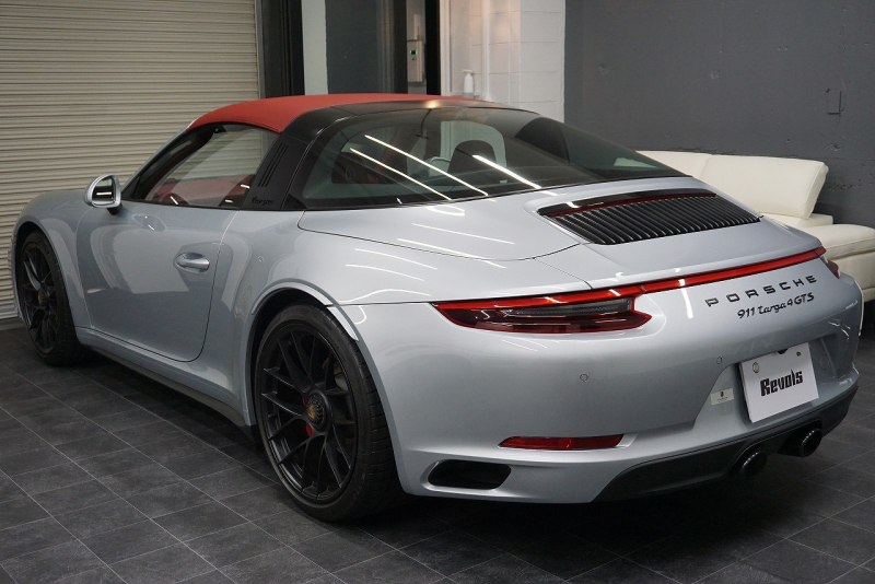 ポルシェ 911(Type991.2) 911(991.2)Targa4 GTS カーボンステアリング ボルドーレッドオールレザーインテリア 中古車 中古車