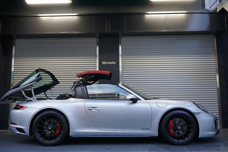 ポルシェ 911(Type991.2) 911(991.2)Targa4 GTS カーボンステアリング ボルドーレッドオールレザーインテリア 中古車 中古車