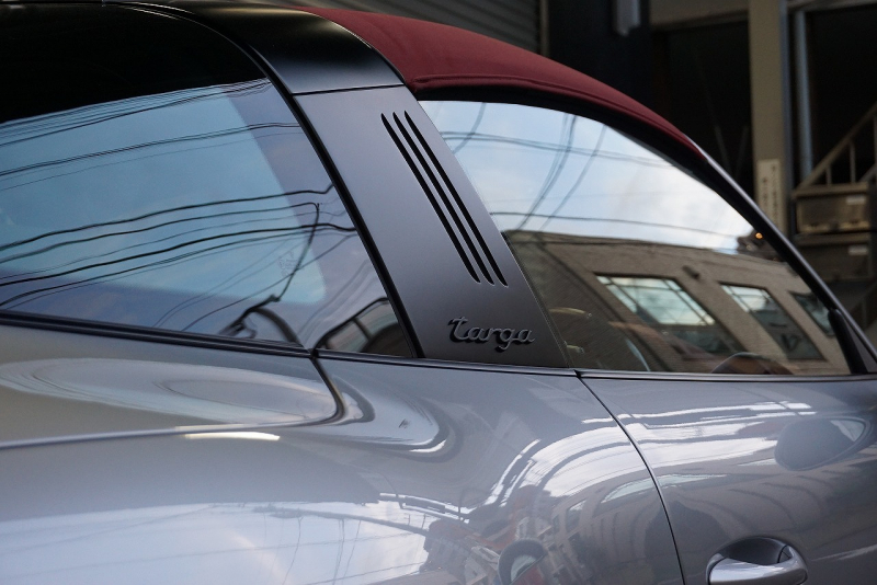 ポルシェ 911(Type991.2) 911(991.2)Targa4 GTS カーボンステアリング ボルドーレッドオールレザーインテリア 中古車 中古車