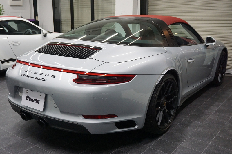 ポルシェ 911(Type991.2) 911(991.2)Targa4 GTS カーボンステアリング ボルドーレッドオールレザーインテリア 中古車 中古車