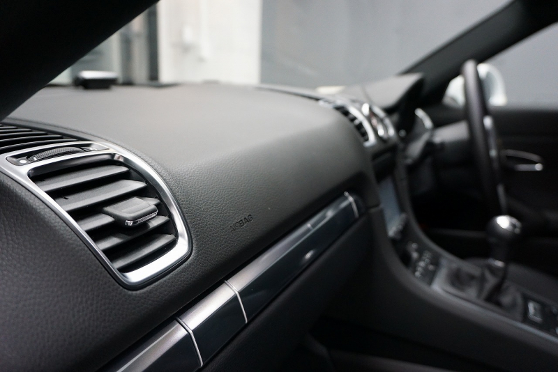 ポルシェ ケイマン Cayman（Type.981）2.7 6MT 2016yNA最終モデル スポーツクロノ スポーツエグゾースト スポーツステア PASM PDLS PTV 中古車 中古車