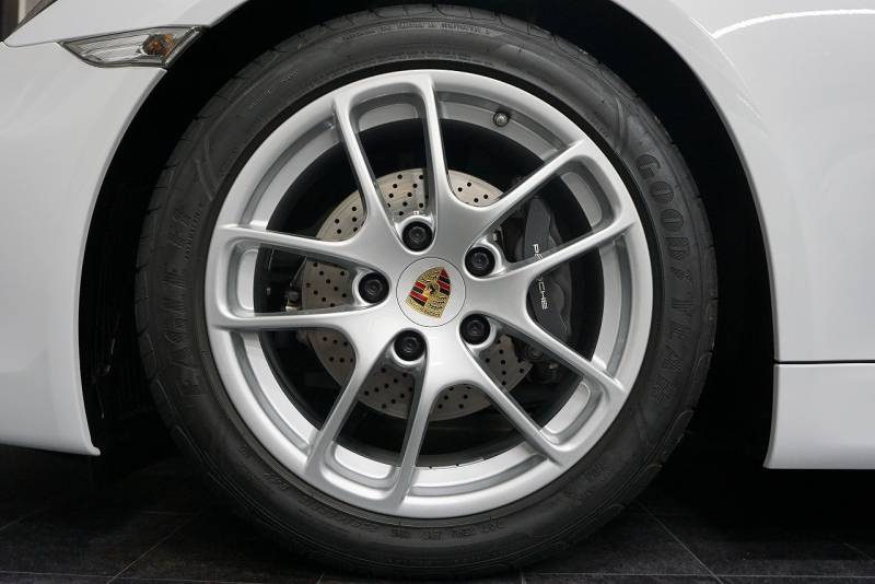 ポルシェ ケイマン Cayman（Type.981）2.7 6MT 2016yNA最終モデル スポーツクロノ スポーツエグゾースト スポーツステア PASM PDLS PTV 中古車 中古車