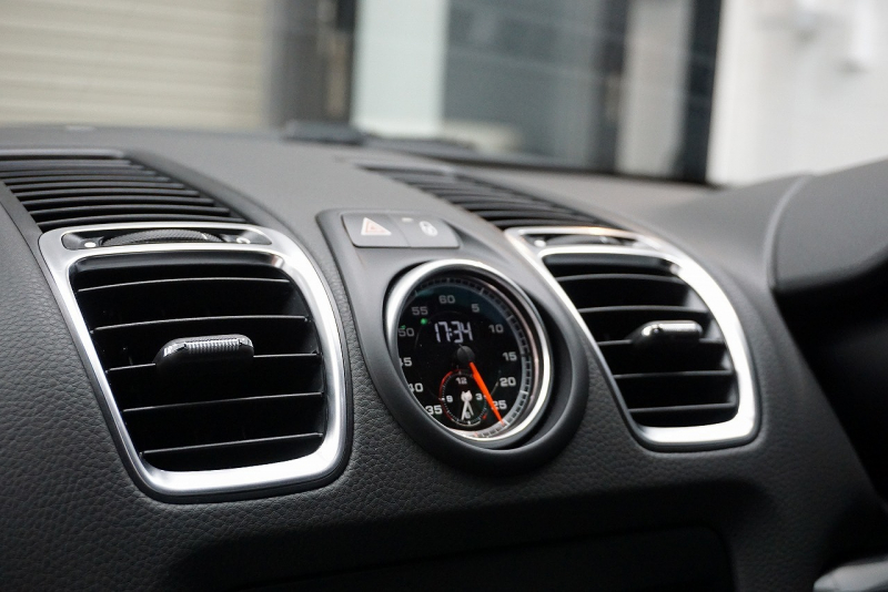 ポルシェ ケイマン Cayman（Type.981）2.7 6MT 2016yNA最終モデル スポーツクロノ スポーツエグゾースト スポーツステア PASM PDLS PTV 中古車 中古車