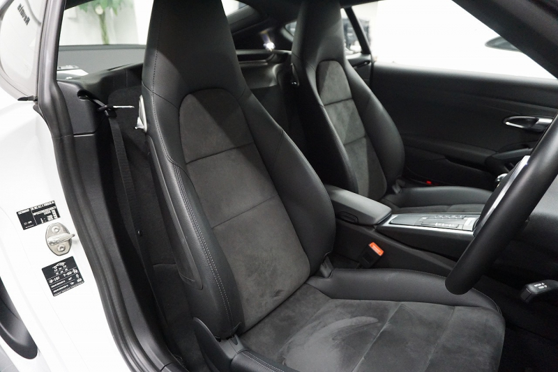 ポルシェ ケイマン Cayman（Type.981）2.7 6MT 2016yNA最終モデル スポーツクロノ スポーツエグゾースト スポーツステア PASM PDLS PTV 中古車 中古車