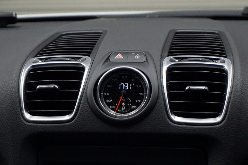 ポルシェ ケイマン Cayman（Type.981）2.7 6MT 2016yNA最終モデル スポーツクロノ スポーツエグゾースト スポーツステア PASM PDLS PTV 中古車 中古車