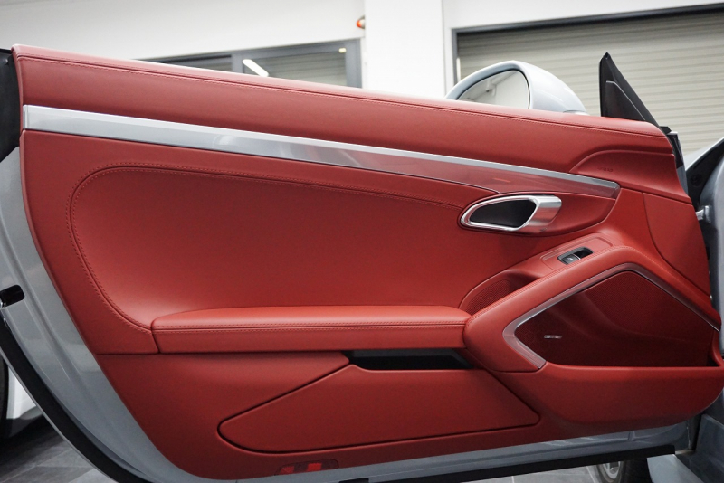 ポルシェ ボクスター Boxster（Type.981）S  PDK 2014y SpyderFACE スポーツクロノパッケージ  スポーツエグゾースト オールレザーインテリア クラシック20ホイール 中古車 中古車