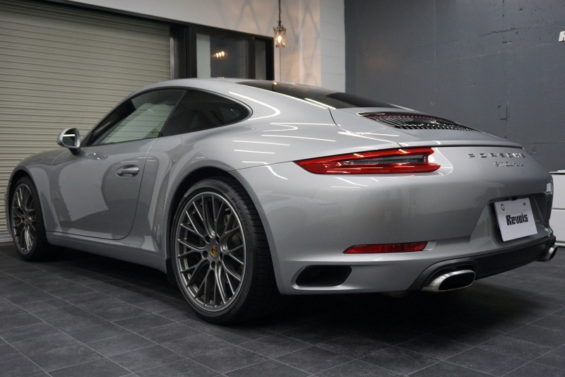 ポルシェ 911(Type991.2) 911Carrera 7MT スポーツクロノパッケージ RSスパイダー20ホイール  エントリー＆ドライブ GTシルバーメタリック 中古車 中古車