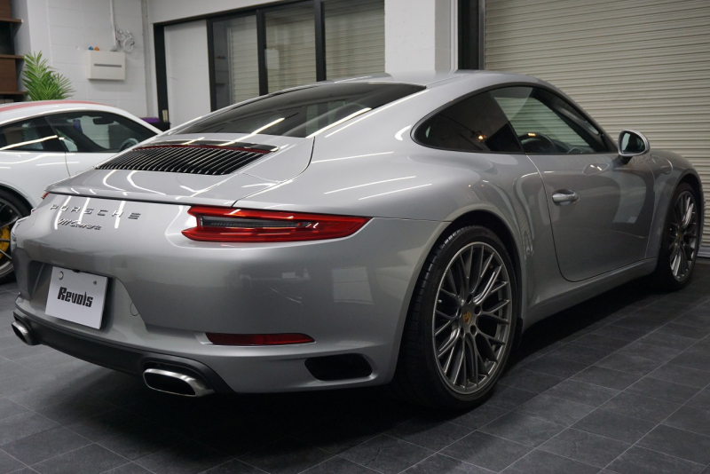 ポルシェ 911(Type991.2) 911Carrera 7MT スポーツクロノパッケージ RSスパイダー20ホイール  エントリー＆ドライブ GTシルバーメタリック 中古車 中古車