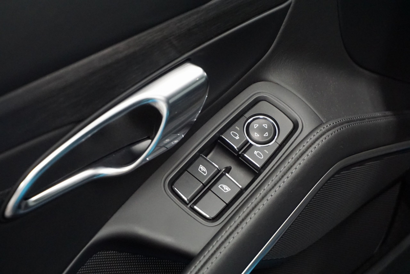 ポルシェ 911(Type991.2) 911GT3 （991.2）Touring Package スポーツクロノ Fリフト  オールレザーINT マイアミブルー OP3,666,000 中古車 中古車