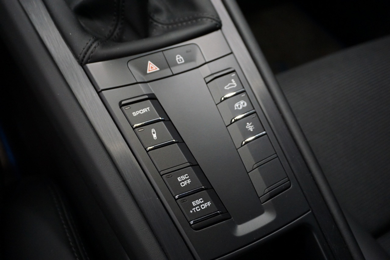 ポルシェ 911(Type991.2) 911GT3 （991.2）Touring Package スポーツクロノ Fリフト  オールレザーINT マイアミブルー OP3,666,000 中古車 中古車