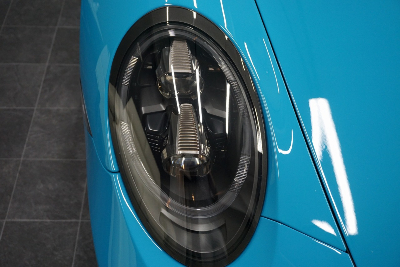 ポルシェ 911(Type991.2) 911GT3 （991.2）Touring Package スポーツクロノ Fリフト  オールレザーINT マイアミブルー OP3,666,000 中古車 中古車