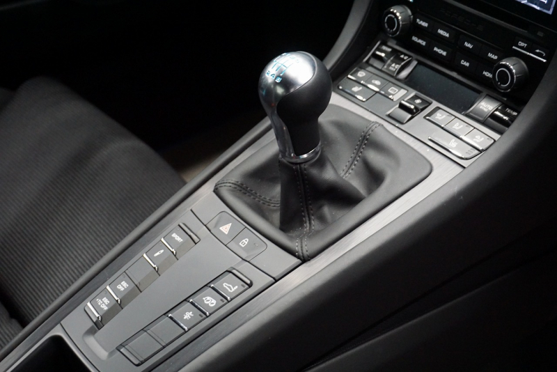 ポルシェ 911(Type991.2) 911GT3 （991.2）Touring Package スポーツクロノ Fリフト  オールレザーINT マイアミブルー OP3,666,000 中古車 中古車