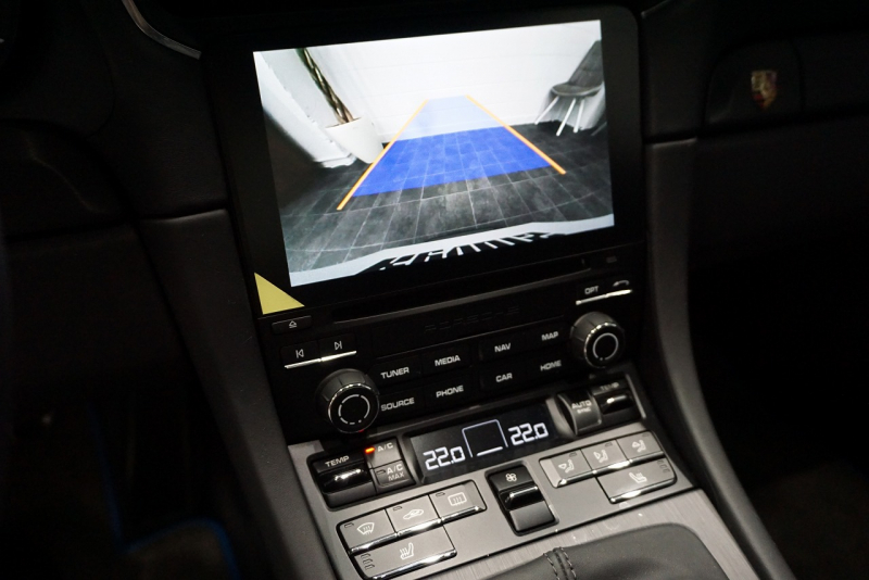 ポルシェ 911(Type991.2) 911GT3 （991.2）Touring Package スポーツクロノ Fリフト  オールレザーINT マイアミブルー OP3,666,000 中古車 中古車